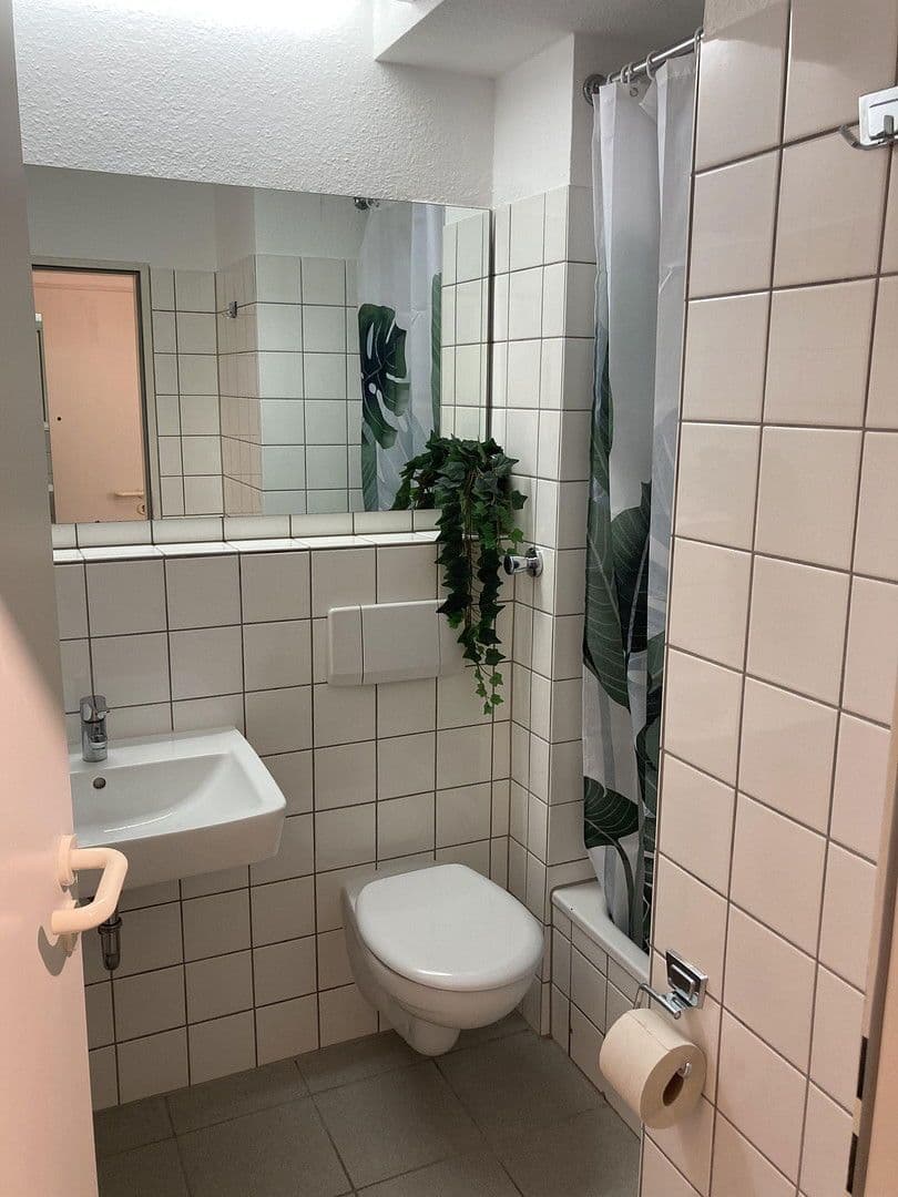 Pronájem bytu 1+1 26 m², Paul-Schallück-Str. 29, Köln, Severní Porýní-Vestfálsko Pronájem bytu 1+1 26 m², Paul-Schallück-Str. 29, Köln, Severní Porýní-Vestfálsko