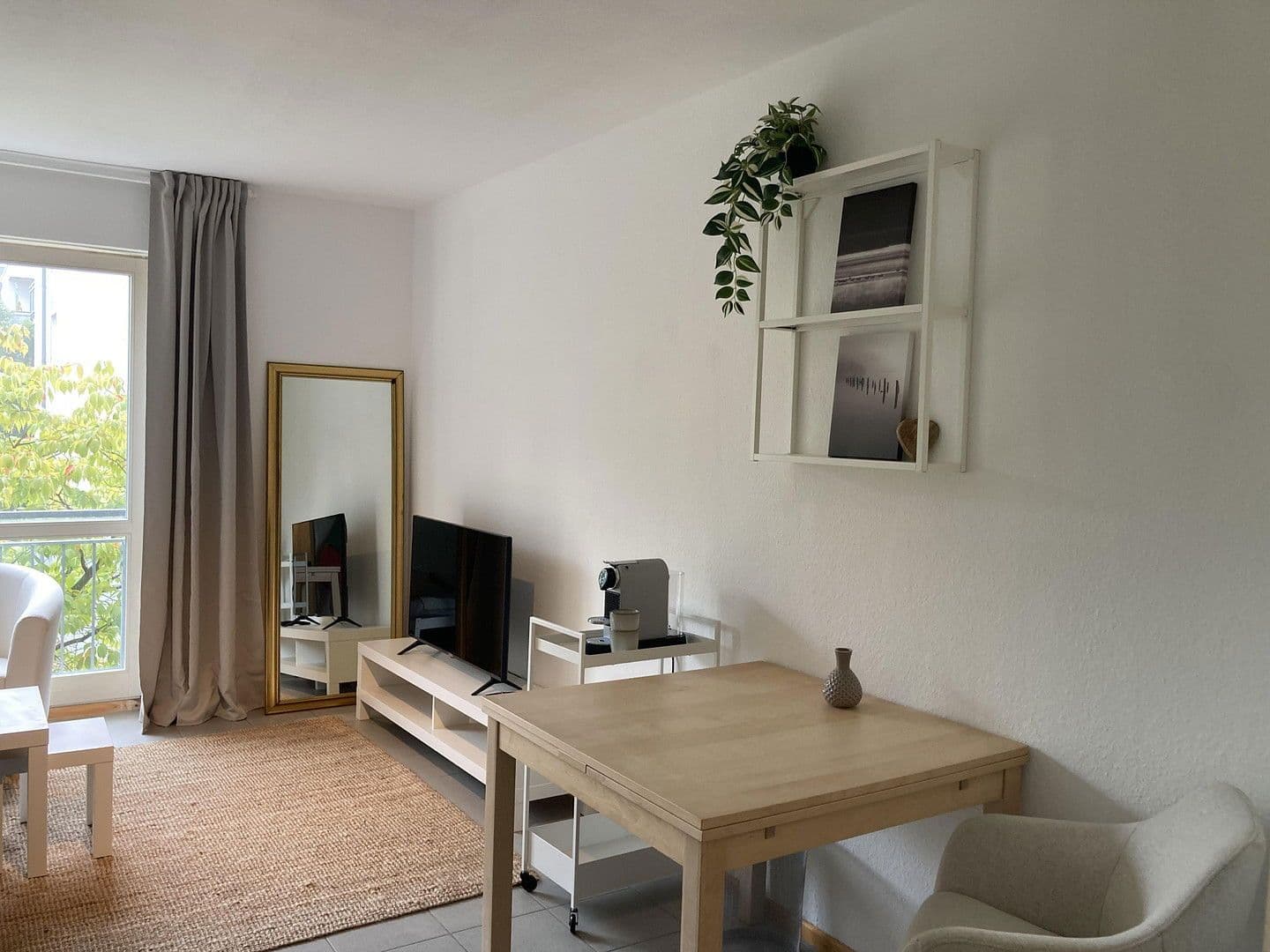 Pronájem bytu 1+1 26 m², Paul-Schallück-Str. 29, Köln, Severní Porýní-Vestfálsko Pronájem bytu 1+1 26 m², Paul-Schallück-Str. 29, Köln, Severní Porýní-Vestfálsko