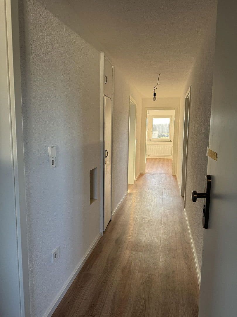 Pronájem bytu 3+1 69 m², Schwäbisch Hall, Bádensko-Württembersko Pronájem bytu 3+1 69 m², Schwäbisch Hall, Bádensko-Württembersko