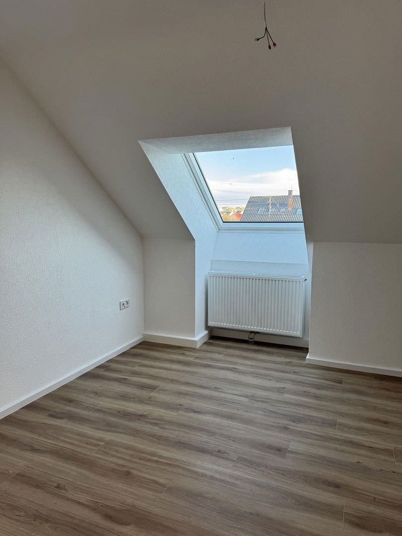 Pronájem bytu 3+1 69 m², Schwäbisch Hall, Bádensko-Württembersko Pronájem bytu 3+1 69 m², Schwäbisch Hall, Bádensko-Württembersko