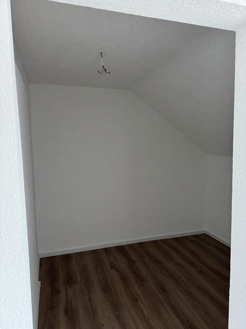 Pronájem bytu 3+1 69 m², Schwäbisch Hall, Bádensko-Württembersko Pronájem bytu 3+1 69 m², Schwäbisch Hall, Bádensko-Württembersko