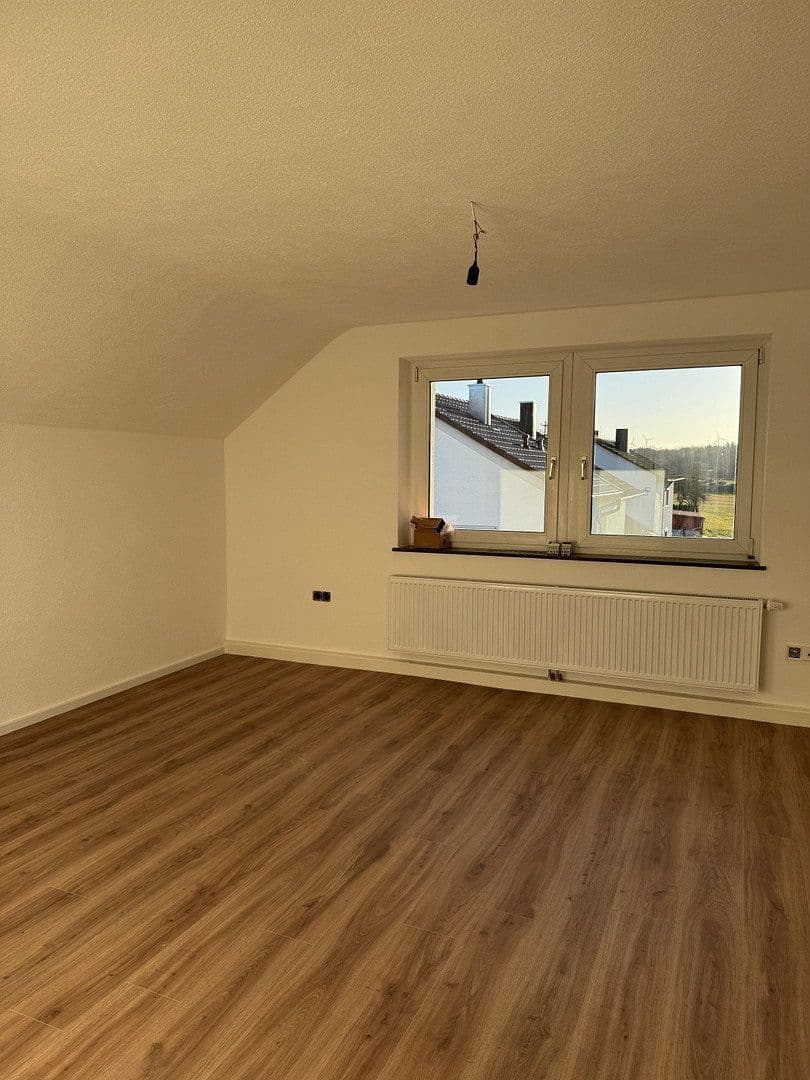 Pronájem bytu 3+1 69 m², Schwäbisch Hall, Bádensko-Württembersko Pronájem bytu 3+1 69 m², Schwäbisch Hall, Bádensko-Württembersko