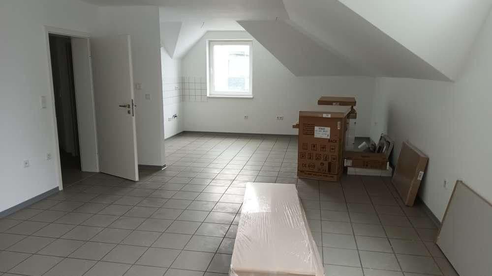 Pronájem bytu 5+1 117 m², Berndorferstr. 19, Hillesheim, Porýní-Falc Pronájem bytu 5+1 117 m², Berndorferstr. 19, Hillesheim, Porýní-Falc