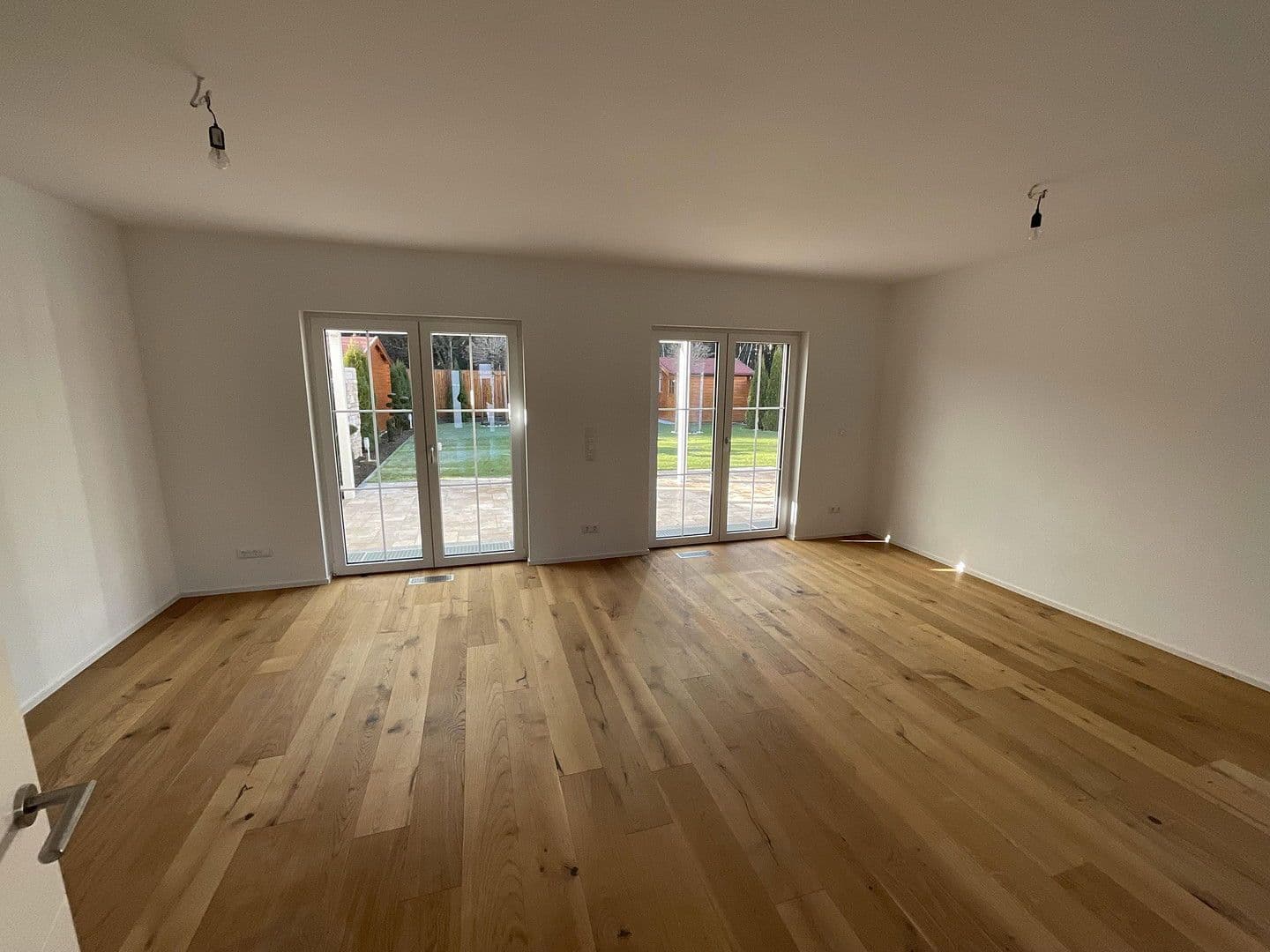Prodej domu 165 m², pozemek 500 m², Brunnthal, Bavorsko Prodej domu 165 m², pozemek 500 m², Brunnthal, Bavorsko
