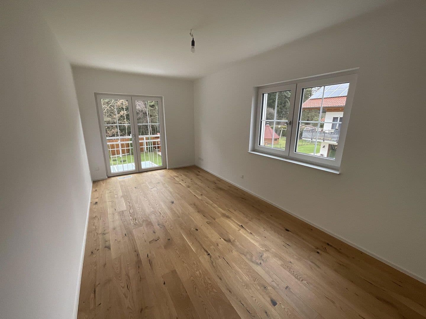 Prodej domu 165 m², pozemek 500 m², Brunnthal, Bavorsko Prodej domu 165 m², pozemek 500 m², Brunnthal, Bavorsko