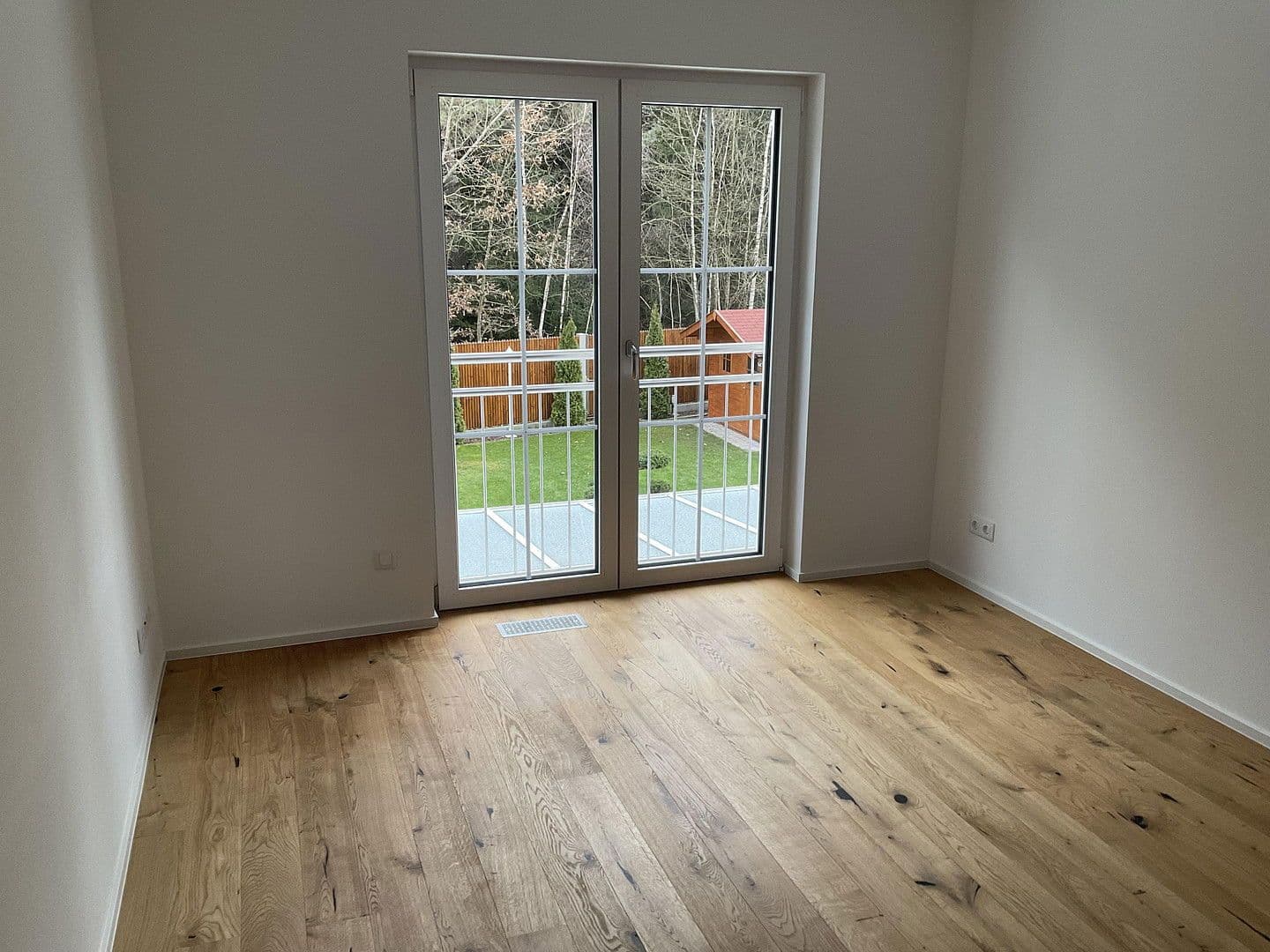 Prodej domu 165 m², pozemek 500 m², Brunnthal, Bavorsko Prodej domu 165 m², pozemek 500 m², Brunnthal, Bavorsko