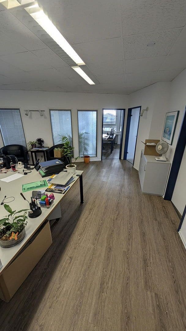 Pronájem kanceláře 194 m², Mengendamm 12, Hannover, Dolní Sasko Pronájem kanceláře 194 m², Mengendamm 12, Hannover, Dolní Sasko