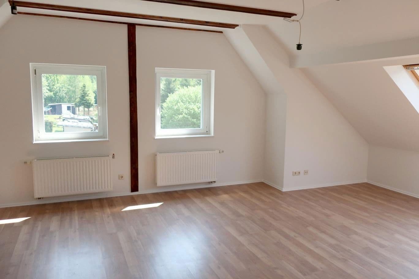 Pronájem bytu 2+1 60 m², Grünhain-Beierfeld, Sasko Pronájem bytu 2+1 60 m², Grünhain-Beierfeld, Sasko
