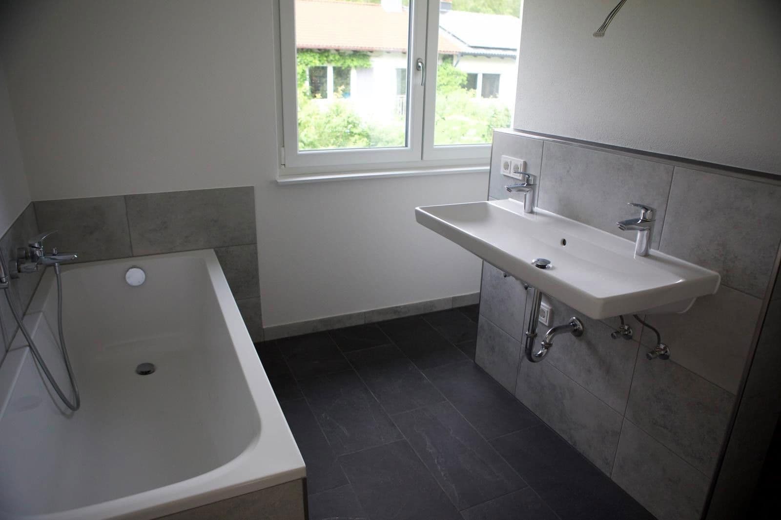 Prodej domu 174 m², pozemek 423 m², Baierbrunn, Bavorsko Prodej domu 174 m², pozemek 423 m², Baierbrunn, Bavorsko