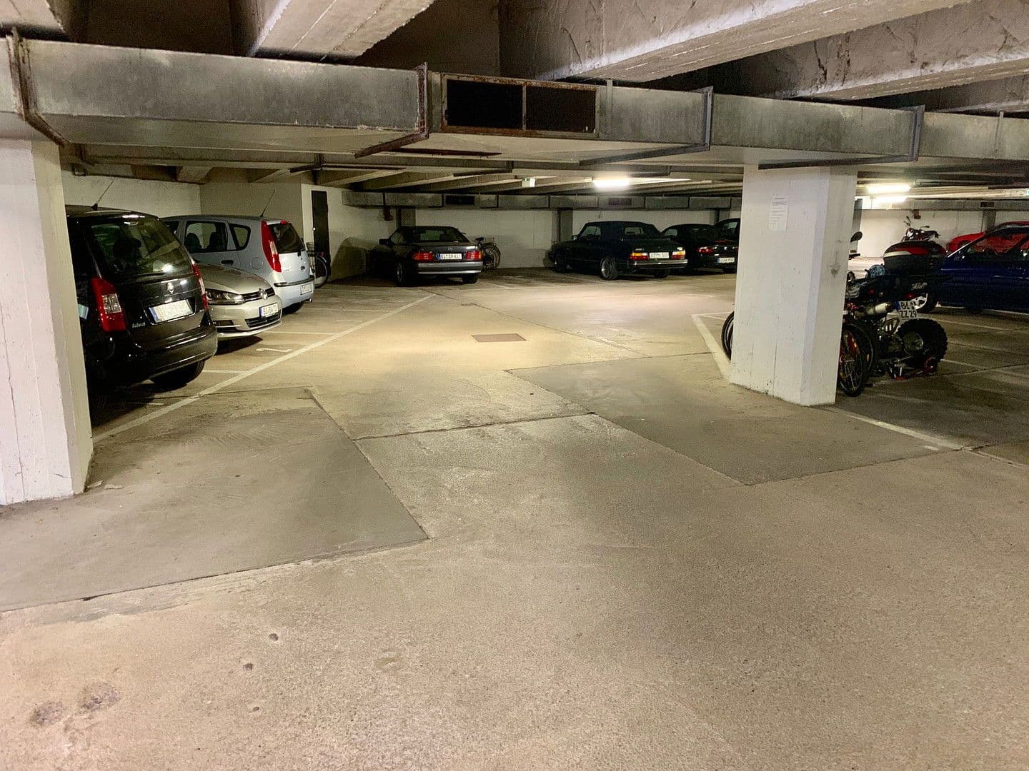 Pronájem garáže, Vogelruth, Bielefeld, Severní Porýní-Vestfálsko Pronájem garáže, Vogelruth, Bielefeld, Severní Porýní-Vestfálsko