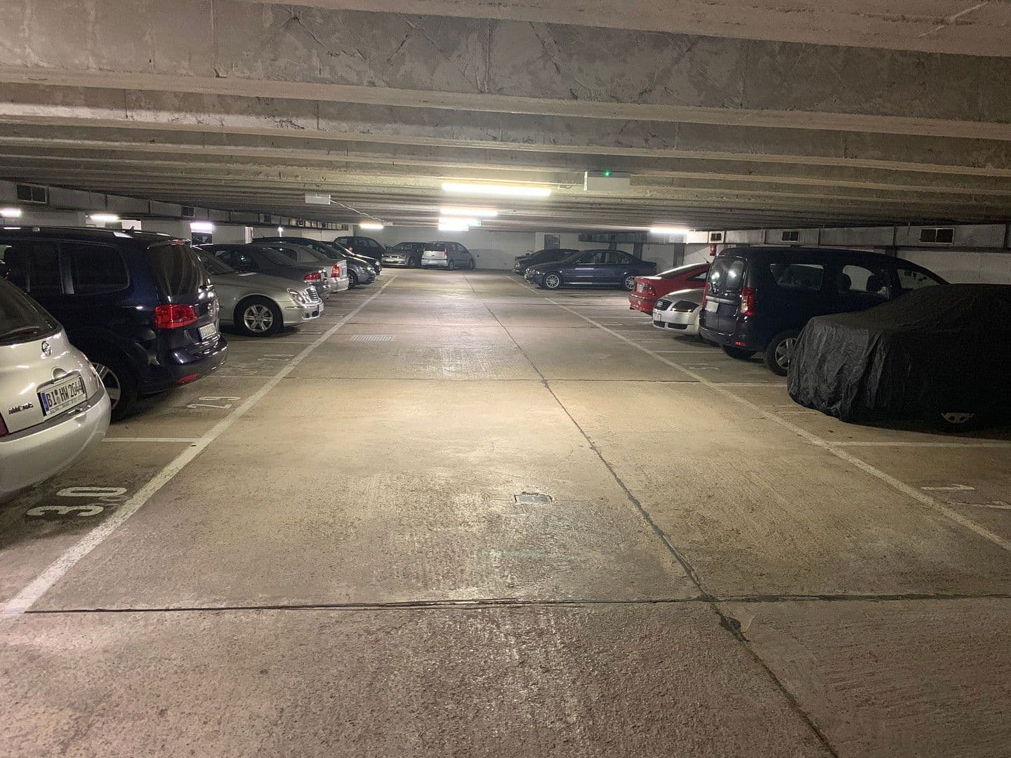 Pronájem garáže, Vogelruth, Bielefeld, Severní Porýní-Vestfálsko Pronájem garáže, Vogelruth, Bielefeld, Severní Porýní-Vestfálsko