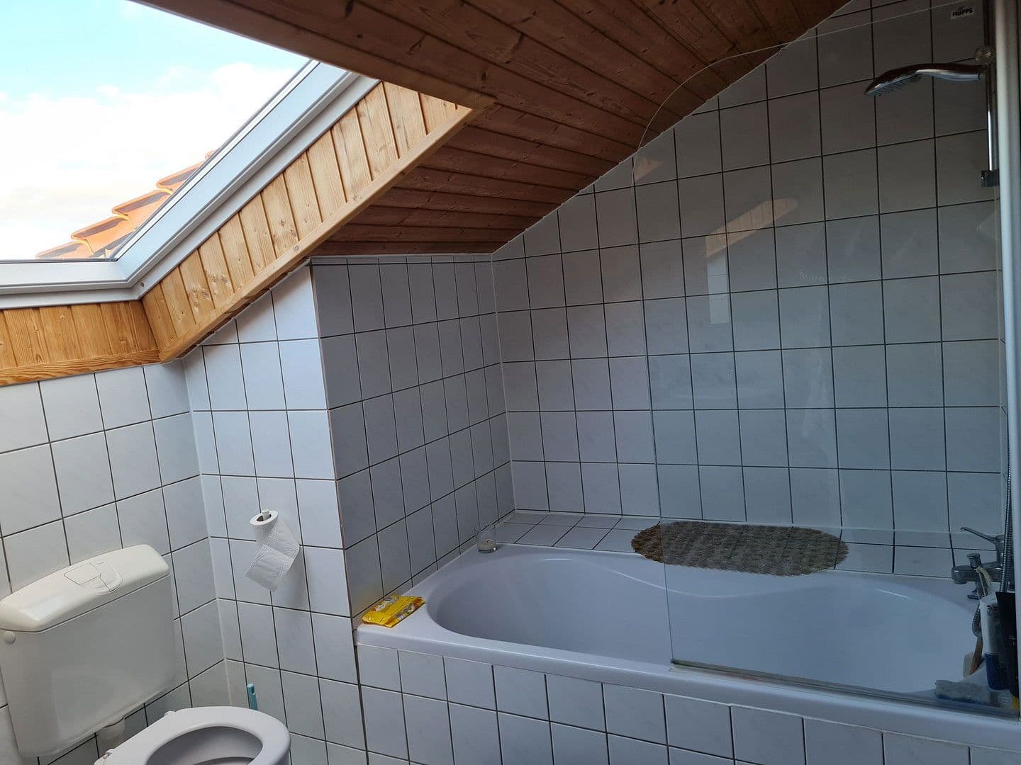 Pronájem bytu 2+1 50 m², Kapfenhardterstr. 19, Engelsbrand, Bádensko-Württembersko Pronájem bytu 2+1 50 m², Kapfenhardterstr. 19, Engelsbrand, Bádensko-Württembersko