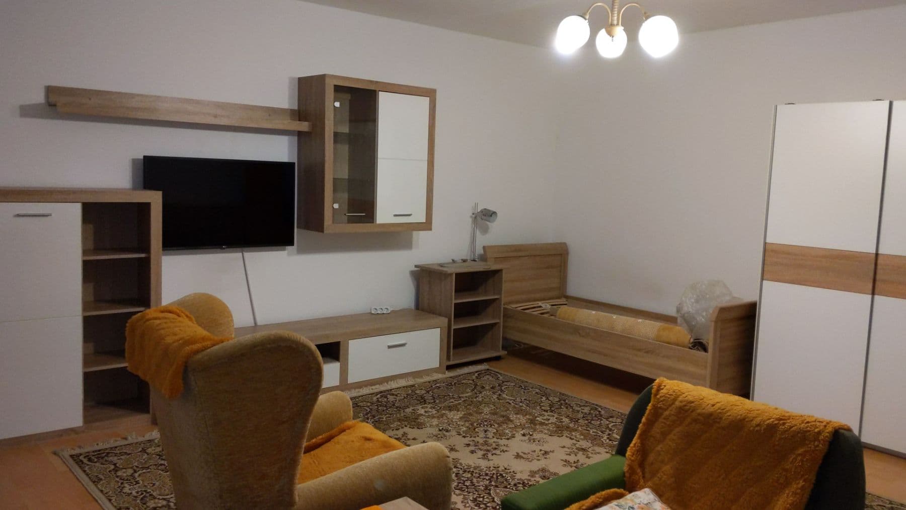 Pronájem bytu 1+1 59 m², Jeronýmova, Kolín, Středočeský kraj Pronájem bytu 1+1 59 m², Jeronýmova, Kolín, Středočeský kraj