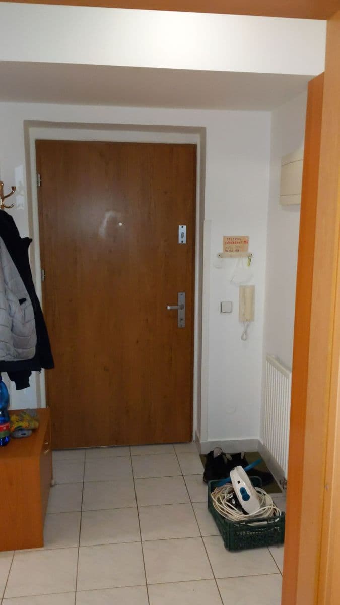 Pronájem bytu 1+1 59 m², Jeronýmova, Kolín, Středočeský kraj Pronájem bytu 1+1 59 m², Jeronýmova, Kolín, Středočeský kraj