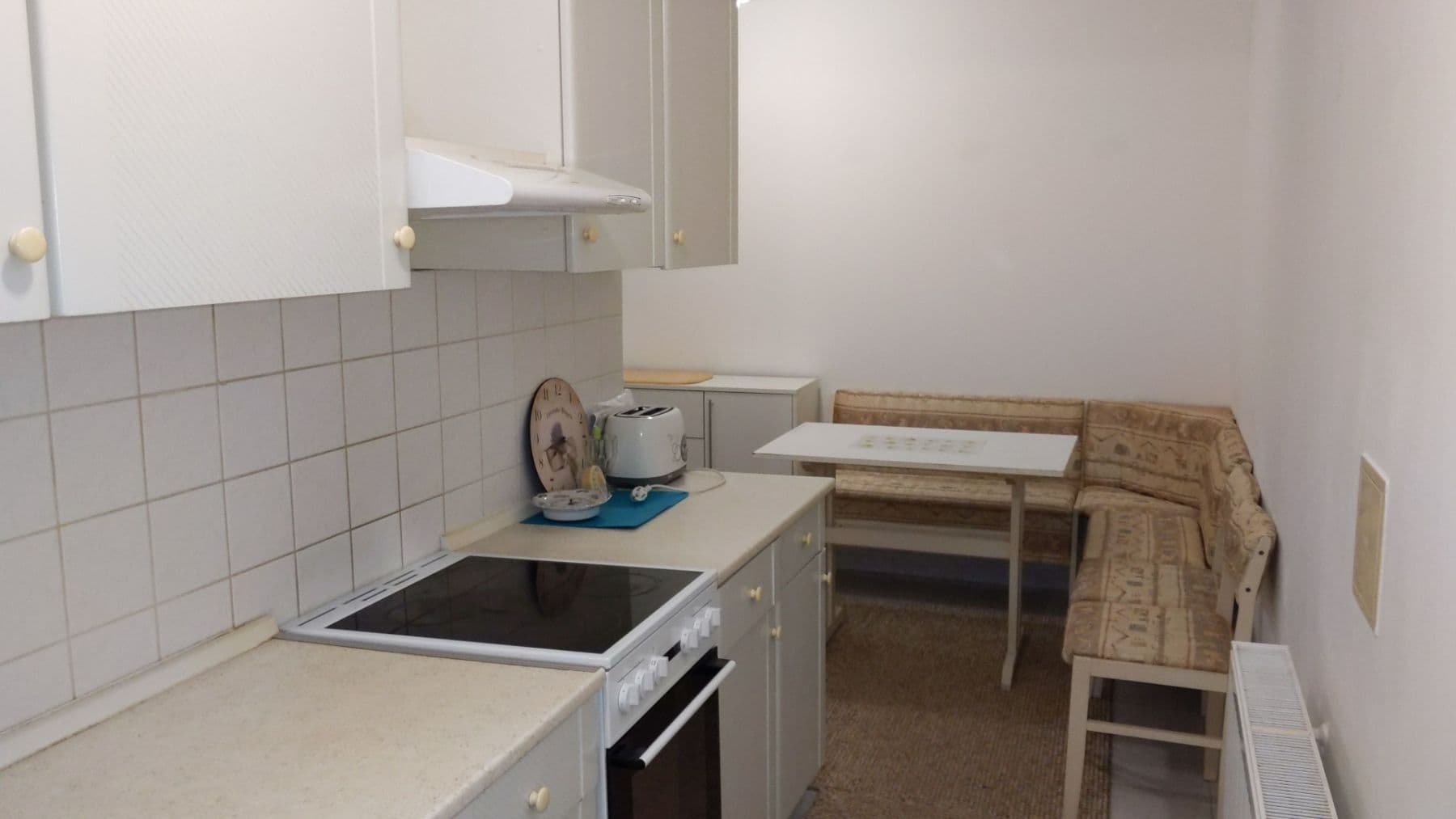 Pronájem bytu 1+1 59 m², Jeronýmova, Kolín, Středočeský kraj Pronájem bytu 1+1 59 m², Jeronýmova, Kolín, Středočeský kraj