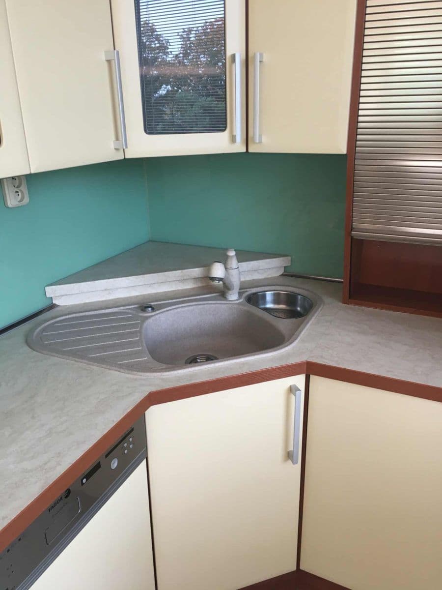 Pronájem bytu 3+kk 75 m², Soběšická, Brno, Jihomoravský kraj Pronájem bytu 3+kk 75 m², Soběšická, Brno, Jihomoravský kraj