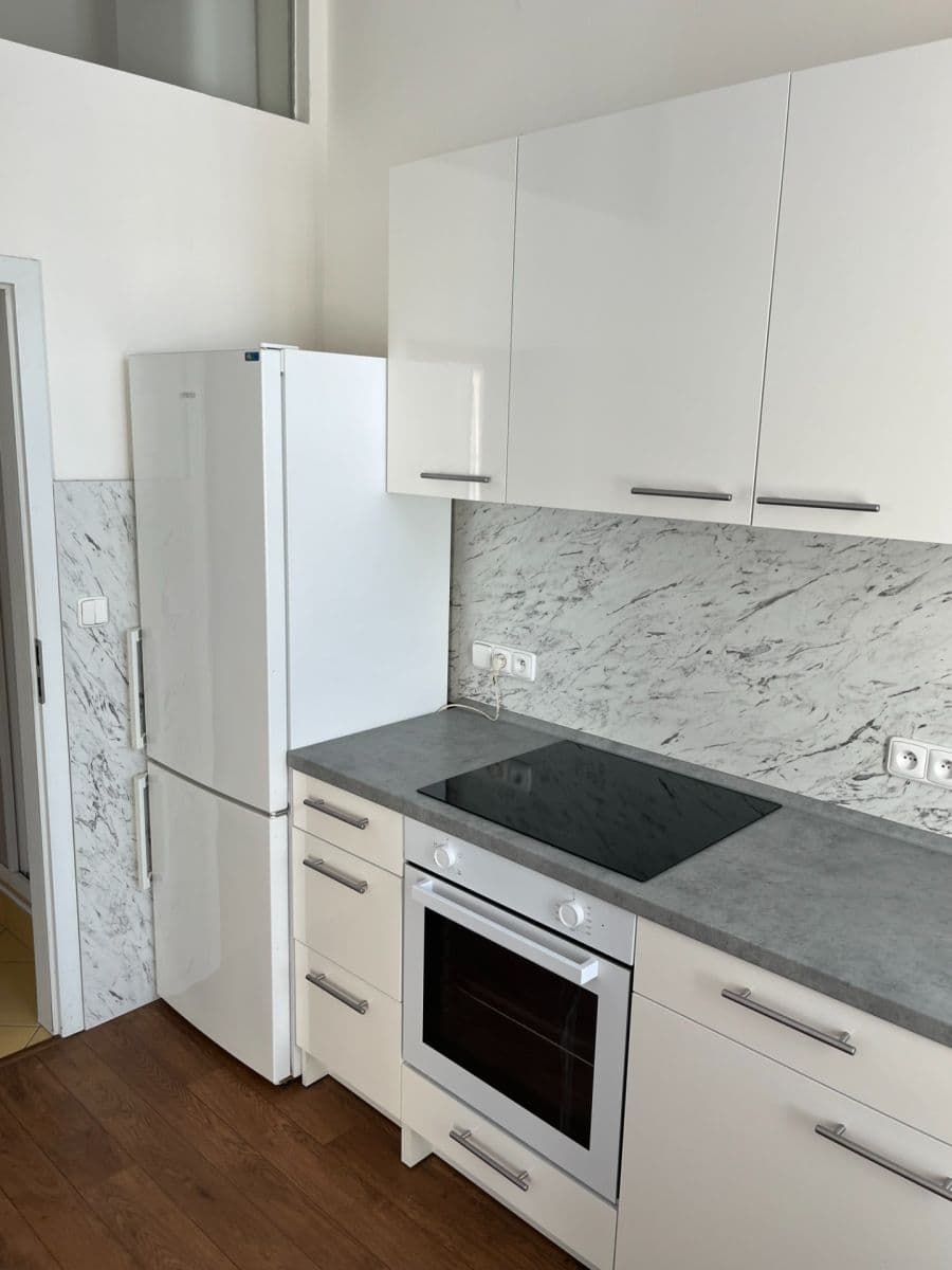 Pronájem bytu 1+1 43 m², třída Kpt. Jaroše, Brno, Jihomoravský kraj Pronájem bytu 1+1 43 m², třída Kpt. Jaroše, Brno, Jihomoravský kraj