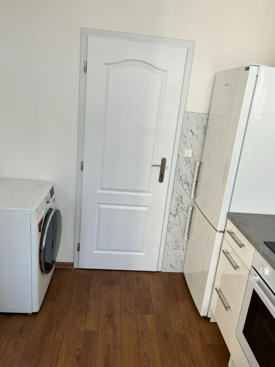 Pronájem bytu 1+1 43 m², třída Kpt. Jaroše, Brno, Jihomoravský kraj Pronájem bytu 1+1 43 m², třída Kpt. Jaroše, Brno, Jihomoravský kraj