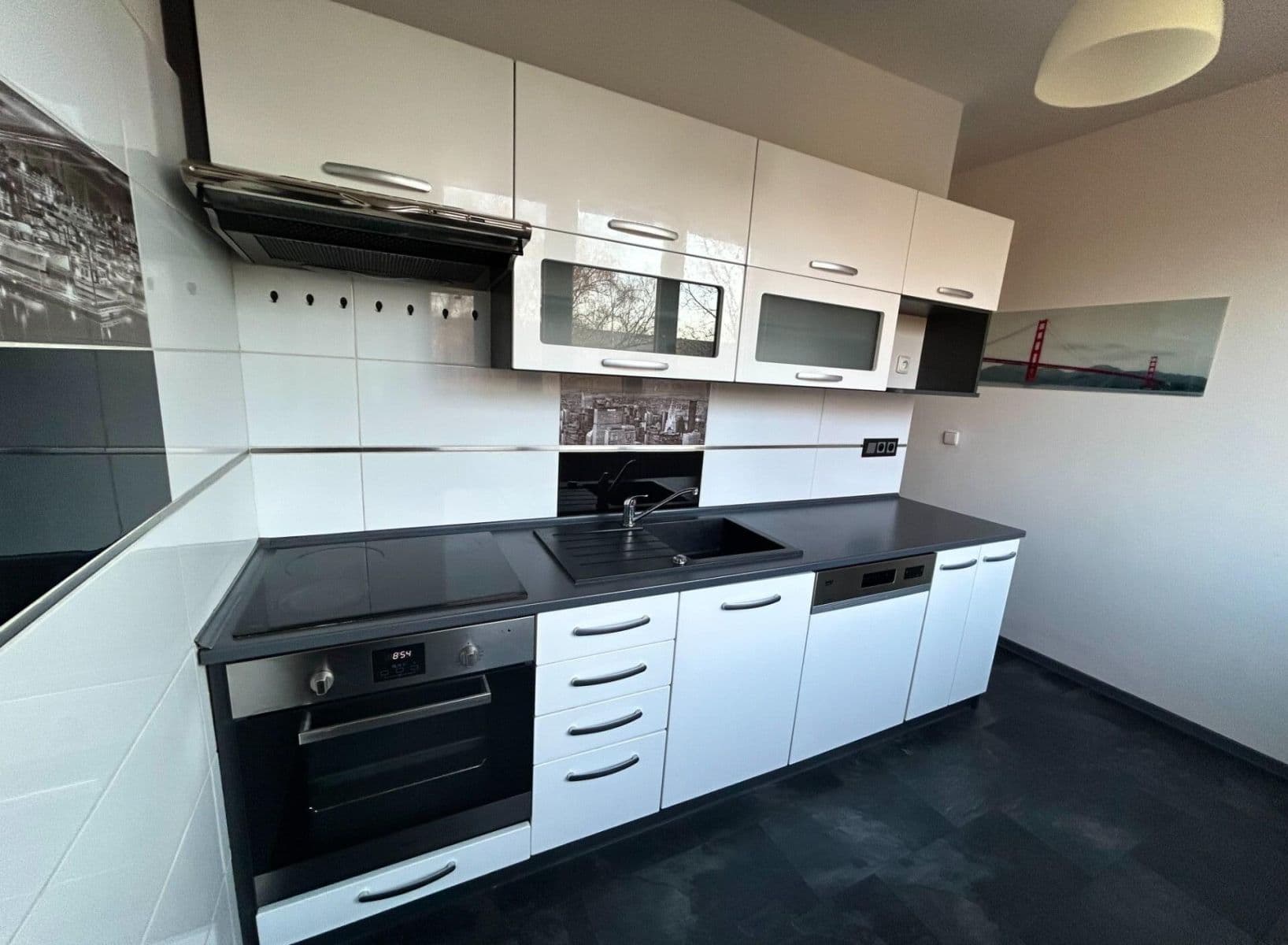 Prodej bytu 2+1 56 m², Mánesova, Ostrava, Moravskoslezský kraj Prodej bytu 2+1 56 m², Mánesova, Ostrava, Moravskoslezský kraj