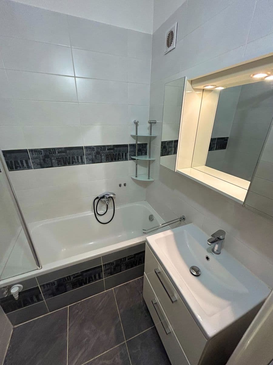 Prodej bytu 2+1 56 m², Mánesova, Ostrava, Moravskoslezský kraj Prodej bytu 2+1 56 m², Mánesova, Ostrava, Moravskoslezský kraj