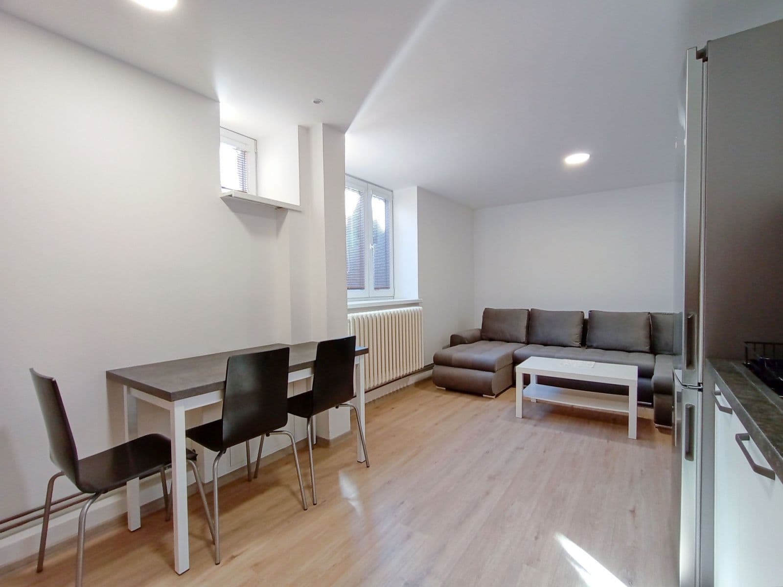 Pronájem bytu 2+kk 44 m², Rovná, Brno, Jihomoravský kraj Pronájem bytu 2+kk 44 m², Rovná, Brno, Jihomoravský kraj