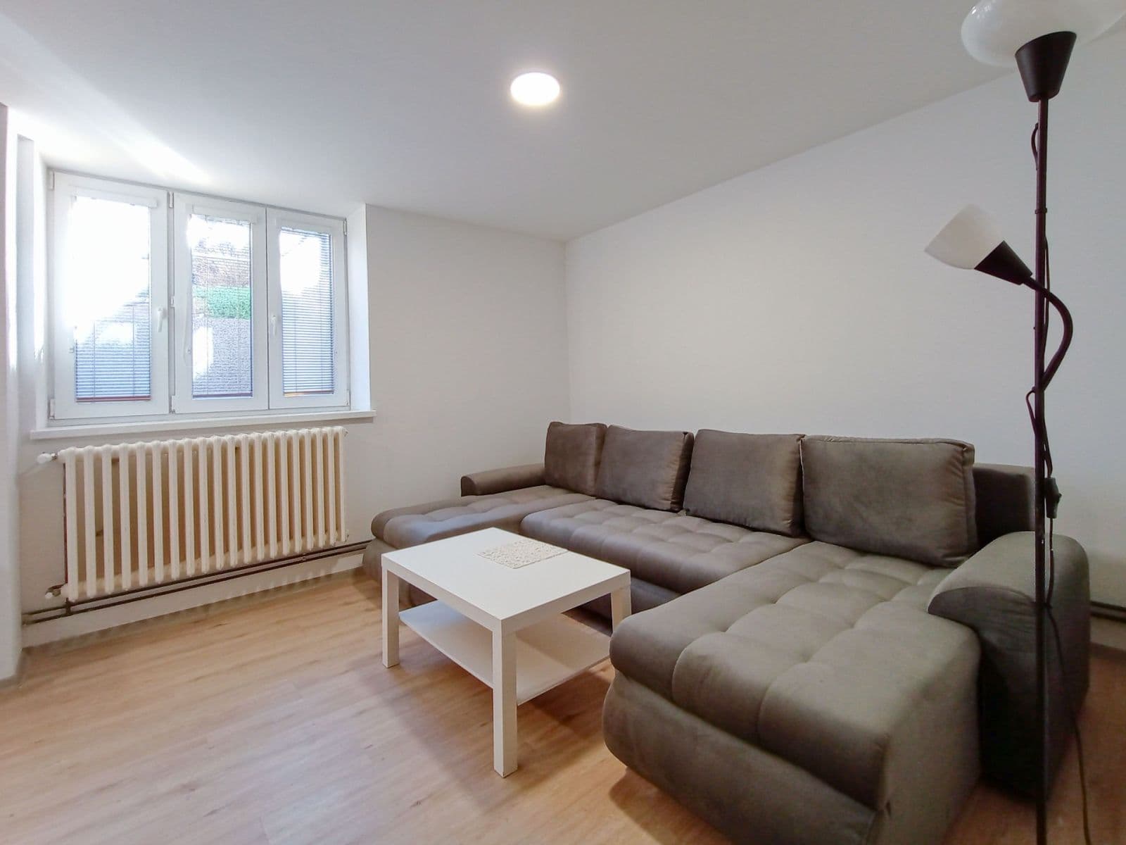 Pronájem bytu 2+kk 44 m², Rovná, Brno, Jihomoravský kraj Pronájem bytu 2+kk 44 m², Rovná, Brno, Jihomoravský kraj