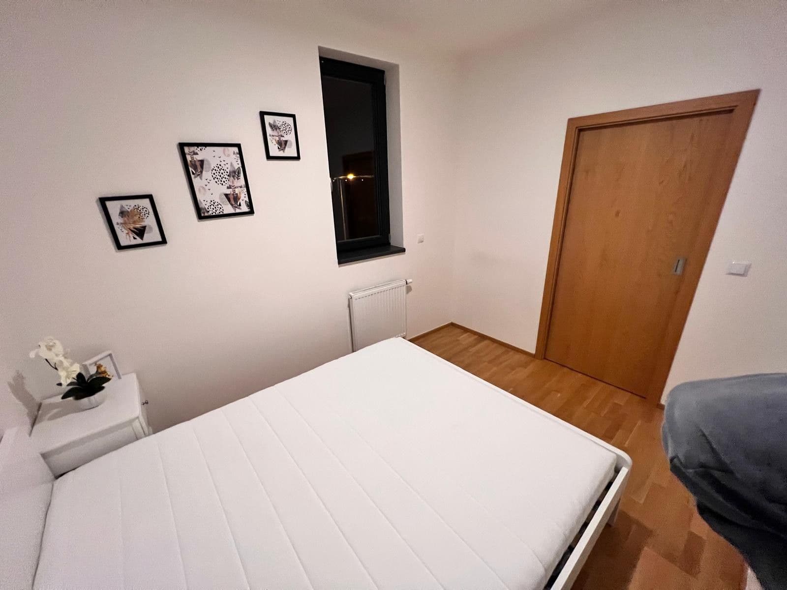 Pronájem bytu 2+kk 50 m², Argentinská, Praha, Praha Pronájem bytu 2+kk 50 m², Argentinská, Praha, Praha