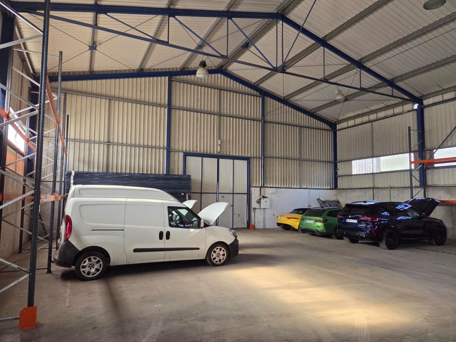 Pronájem nebytového prostoru 991 m², Zdice, Středočeský kraj Pronájem nebytového prostoru 991 m², Zdice, Středočeský kraj