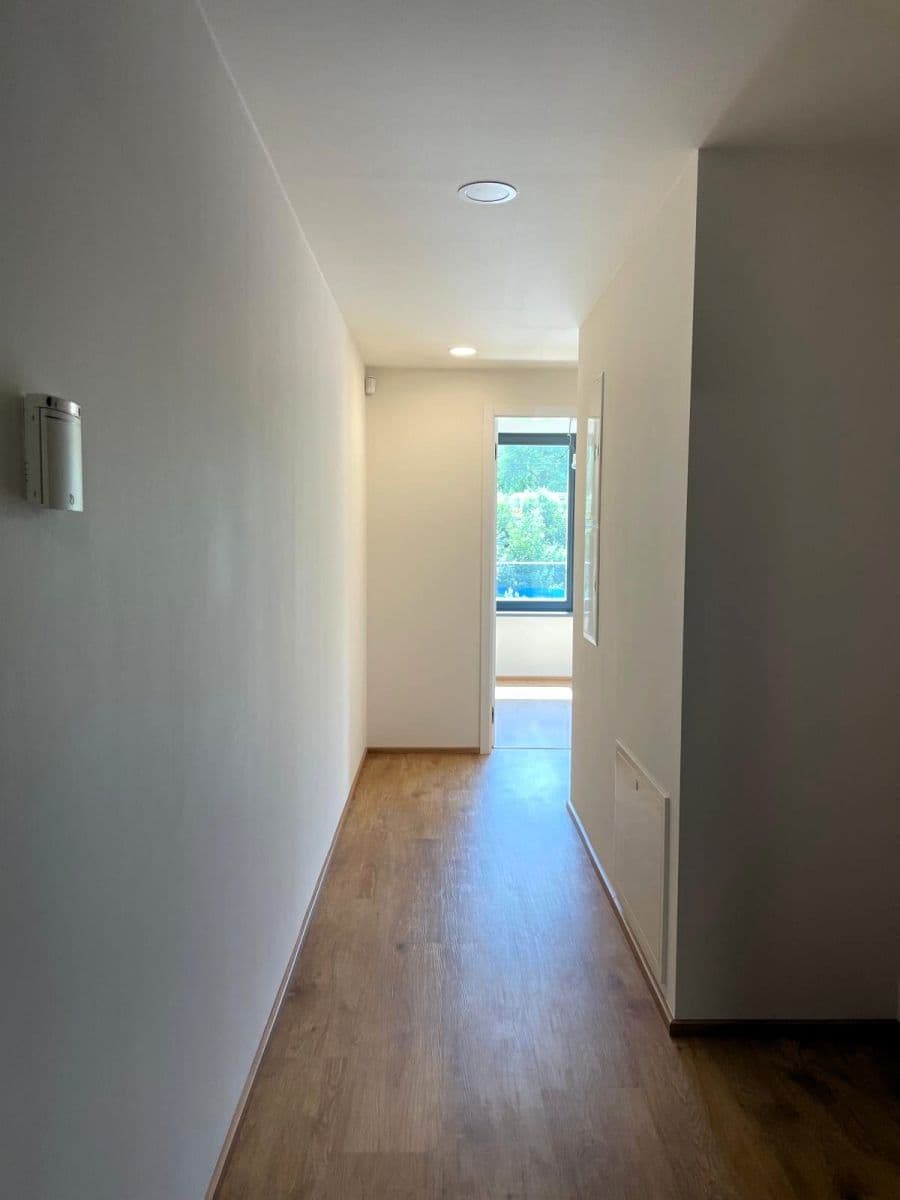 Prodej bytu 3+kk 84 m², Vojenova, Praha, Praha Prodej bytu 3+kk 84 m², Vojenova, Praha, Praha