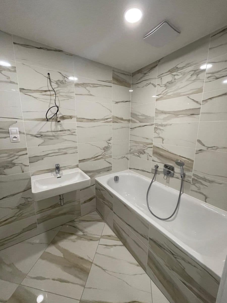 Prodej bytu 3+kk 84 m², Vojenova, Praha, Praha Prodej bytu 3+kk 84 m², Vojenova, Praha, Praha