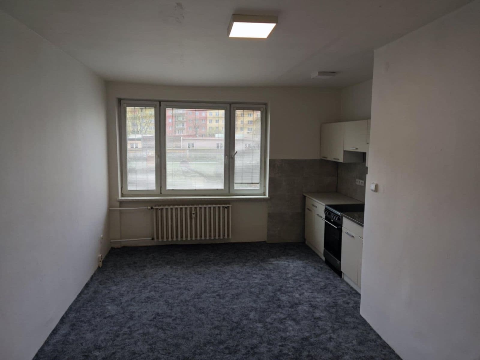 Pronájem bytu 1+kk 27 m², SPC G, Krnov, Moravskoslezský kraj Pronájem bytu 1+kk 27 m², SPC G, Krnov, Moravskoslezský kraj