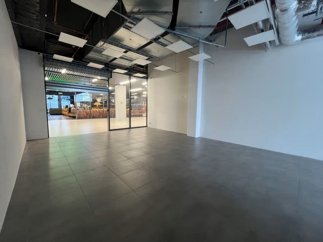 Pronájem nebytového prostoru 83 m², Mukařovského, Praha, Praha Pronájem nebytového prostoru 83 m², Mukařovského, Praha, Praha