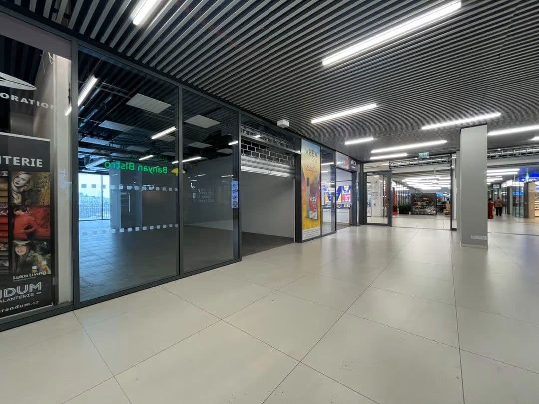 Pronájem nebytového prostoru 83 m², Mukařovského, Praha, Praha Pronájem nebytového prostoru 83 m², Mukařovského, Praha, Praha