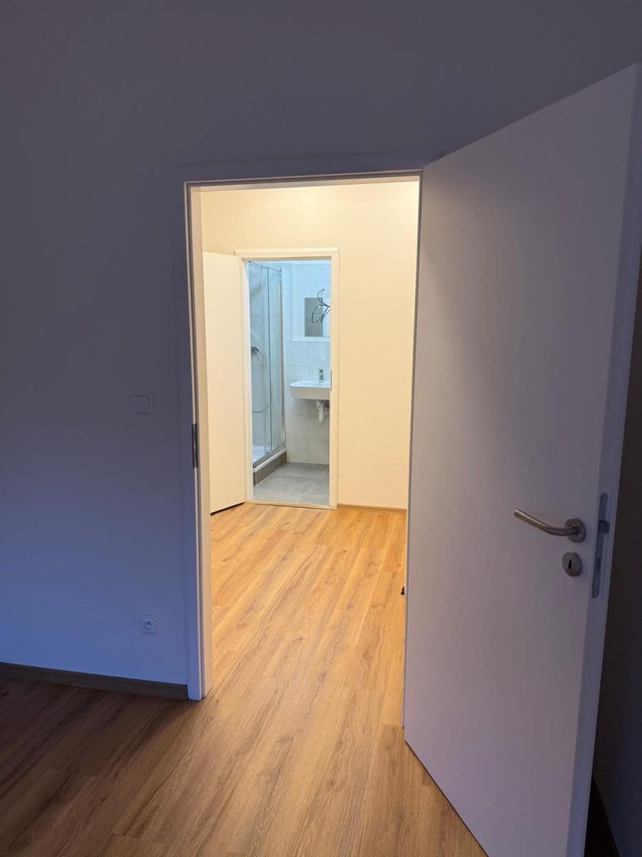 Pronájem bytu 3+kk 70 m², V Olšinách, Praha, Praha Pronájem bytu 3+kk 70 m², V Olšinách, Praha, Praha