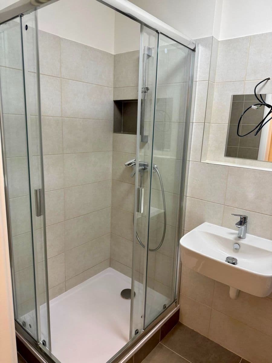 Pronájem bytu 3+kk 70 m², V Olšinách, Praha, Praha Pronájem bytu 3+kk 70 m², V Olšinách, Praha, Praha