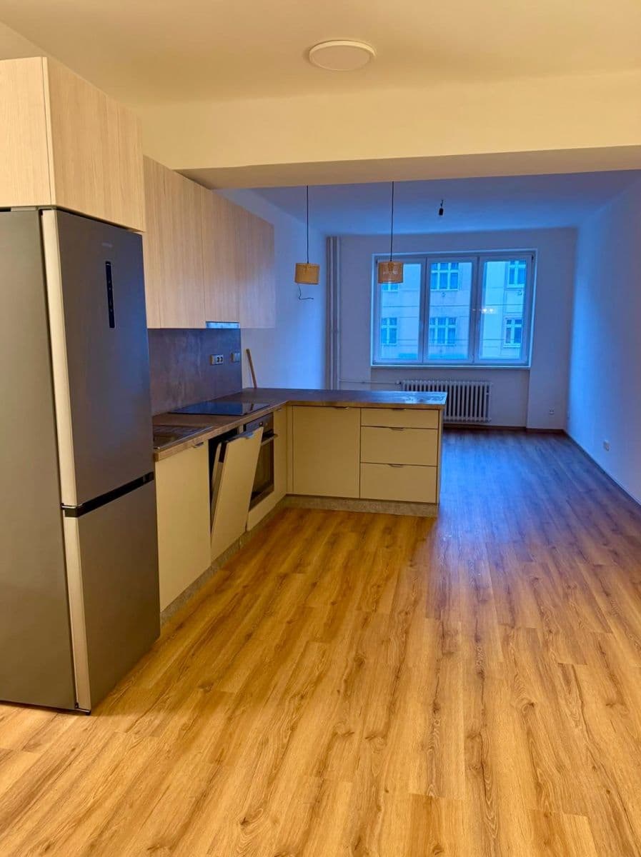 Pronájem bytu 3+kk 70 m², V Olšinách, Praha, Praha Pronájem bytu 3+kk 70 m², V Olšinách, Praha, Praha