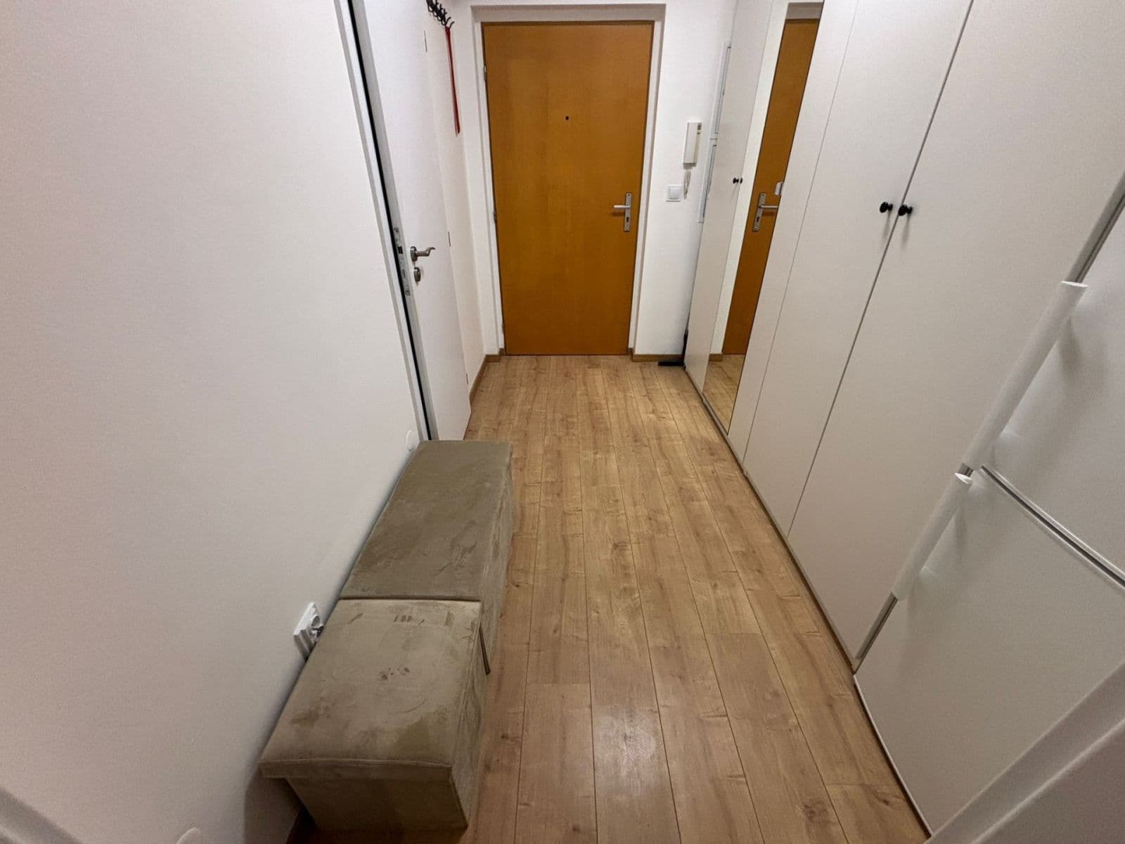 Pronájem bytu 1+kk 36 m², Za Valem, Praha, Praha Pronájem bytu 1+kk 36 m², Za Valem, Praha, Praha