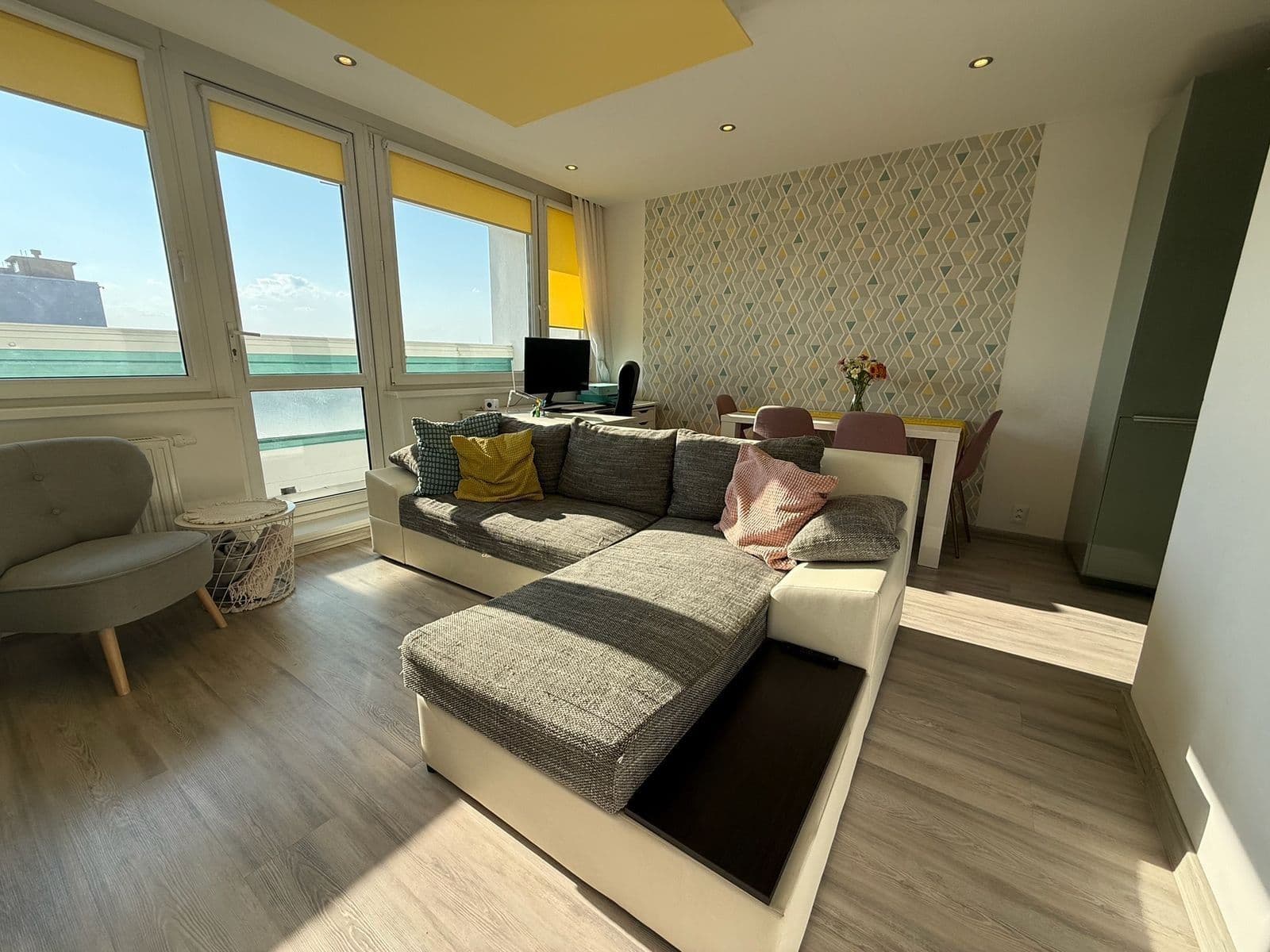 Pronájem bytu 3+kk 56 m², Vratislavská, Praha, Praha Pronájem bytu 3+kk 56 m², Vratislavská, Praha, Praha