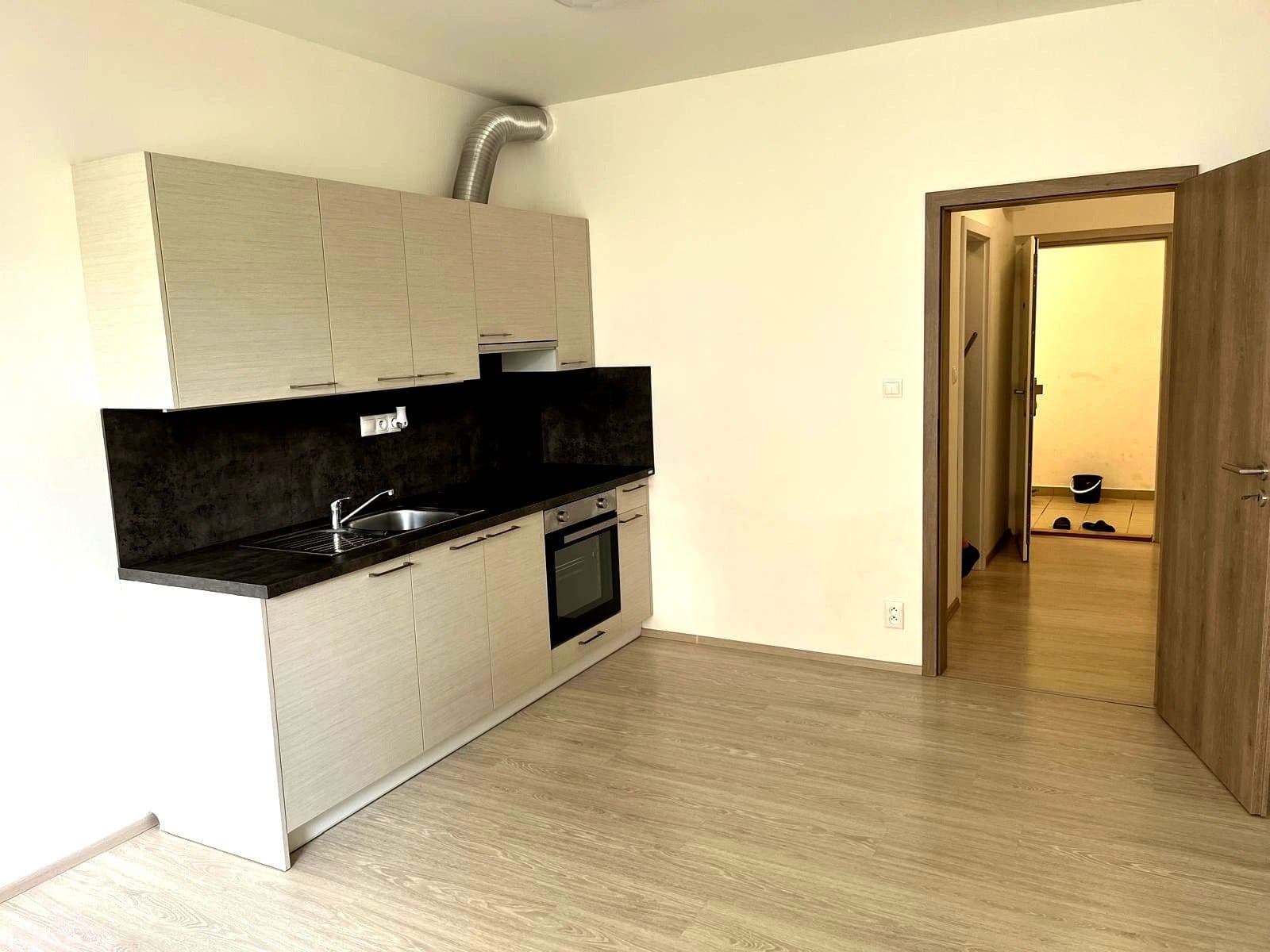 Prodej bytu 1+kk 27 m², Edvarda Beneše, Olomouc, Olomoucký kraj Prodej bytu 1+kk 27 m², Edvarda Beneše, Olomouc, Olomoucký kraj