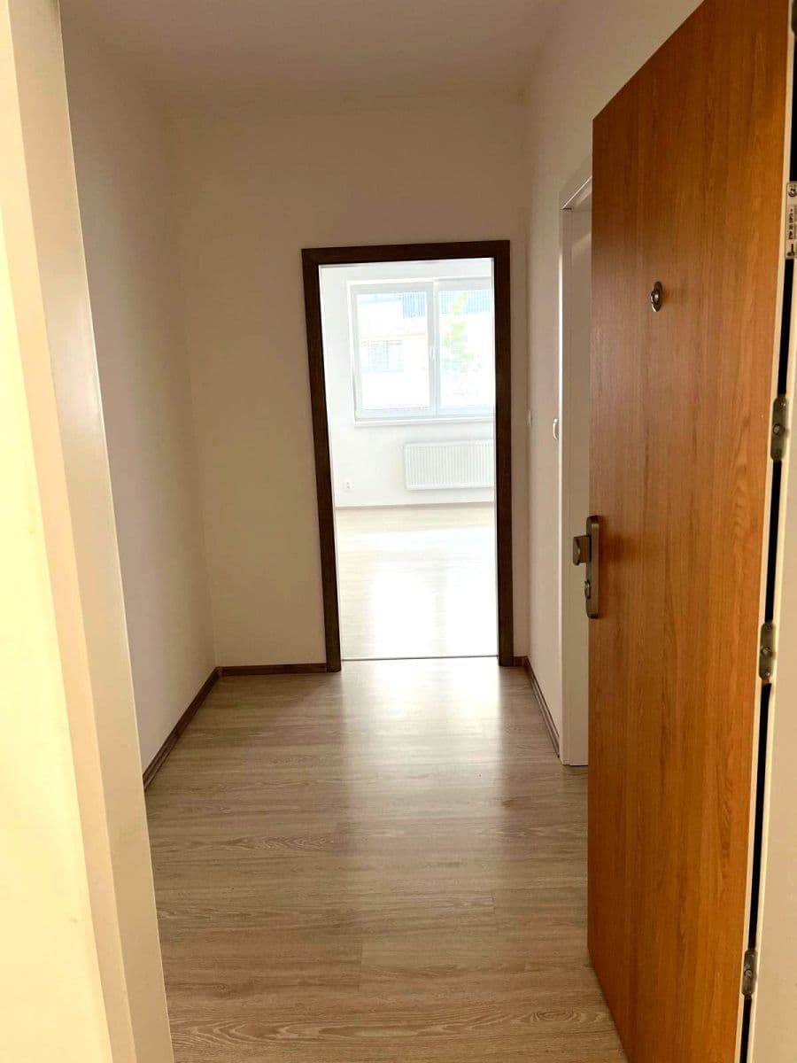 Prodej bytu 1+kk 27 m², Edvarda Beneše, Olomouc, Olomoucký kraj Prodej bytu 1+kk 27 m², Edvarda Beneše, Olomouc, Olomoucký kraj