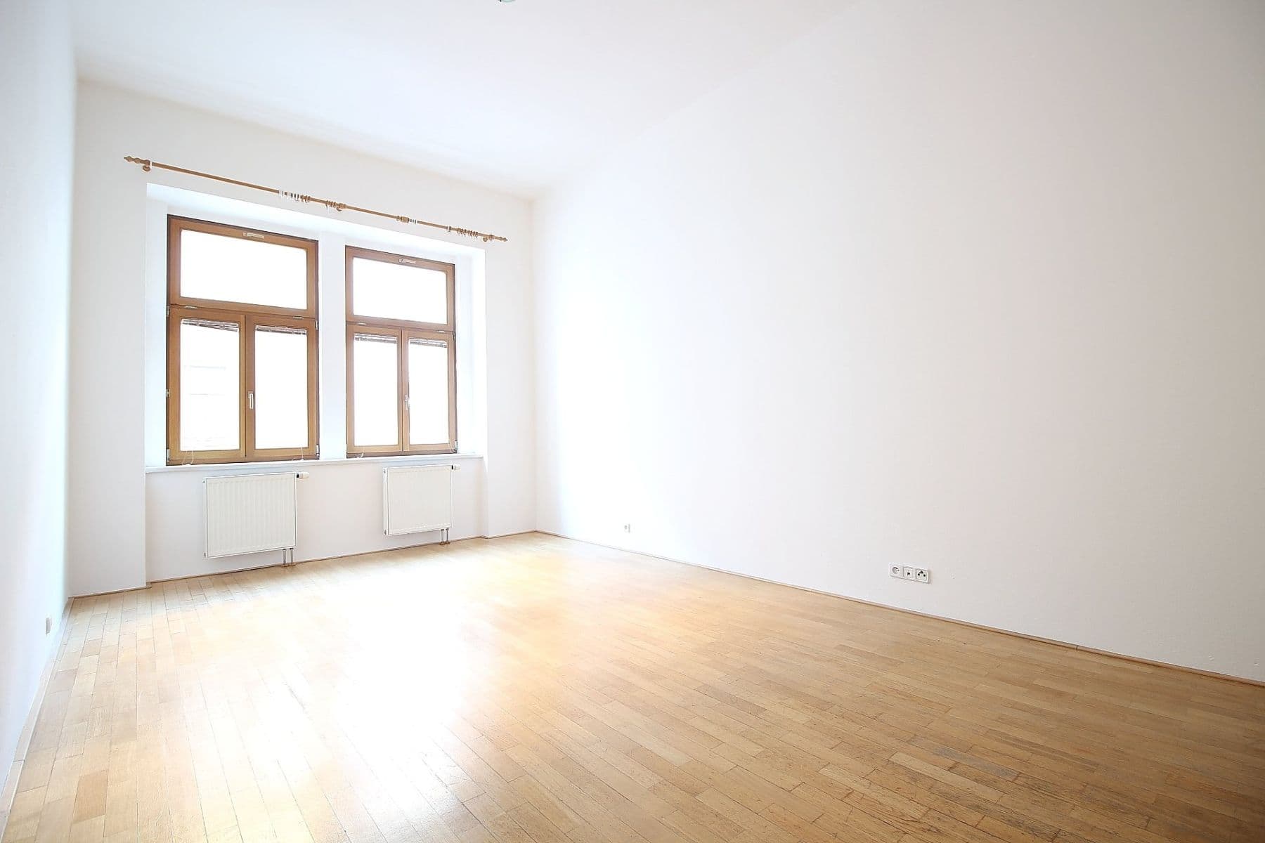 Pronájem bytu 2+1 56 m², Lublaňská, Praha, Praha Pronájem bytu 2+1 56 m², Lublaňská, Praha, Praha