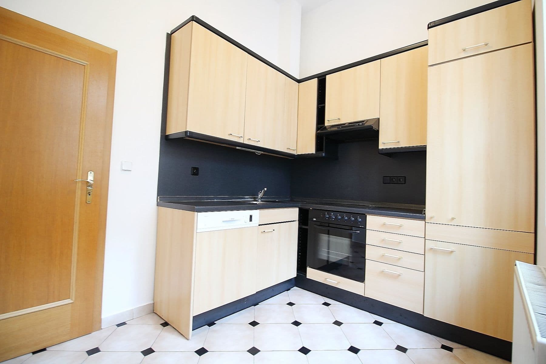 Pronájem bytu 2+1 56 m², Lublaňská, Praha, Praha Pronájem bytu 2+1 56 m², Lublaňská, Praha, Praha