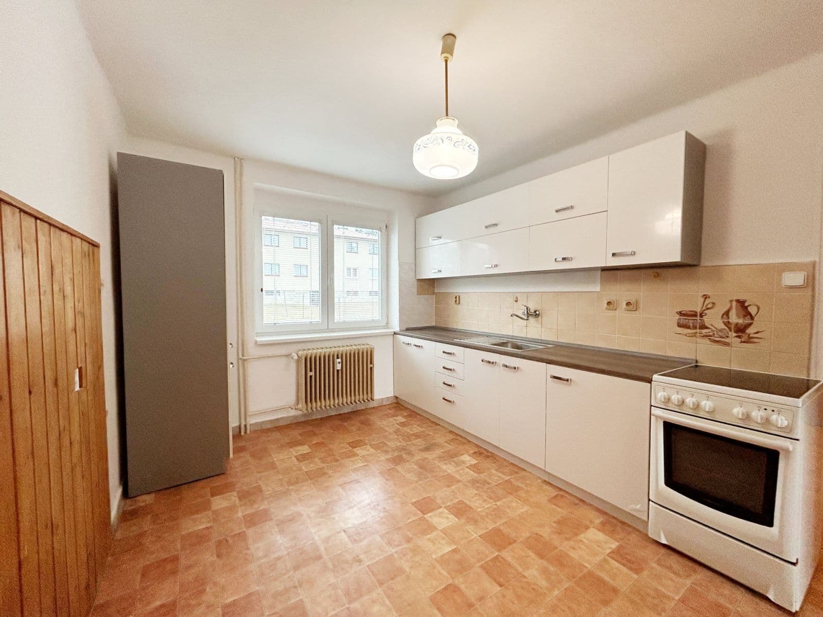 Pronájem bytu 2+1 45 m², 9. května, Týnec nad Sázavou, Středočeský kraj Pronájem bytu 2+1 45 m², 9. května, Týnec nad Sázavou, Středočeský kraj