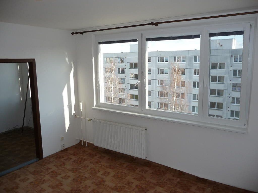 Prodej bytu 2+1 44 m², Na Valtické, Břeclav, Jihomoravský kraj Prodej bytu 2+1 44 m², Na Valtické, Břeclav, Jihomoravský kraj
