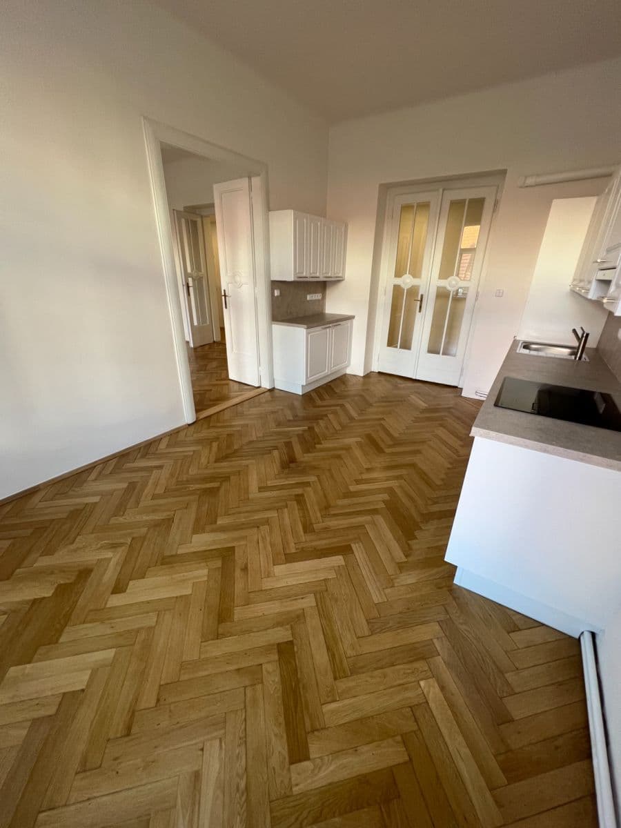 Prodej bytu 3+kk 80 m², Růžová, Praha, Praha Prodej bytu 3+kk 80 m², Růžová, Praha, Praha