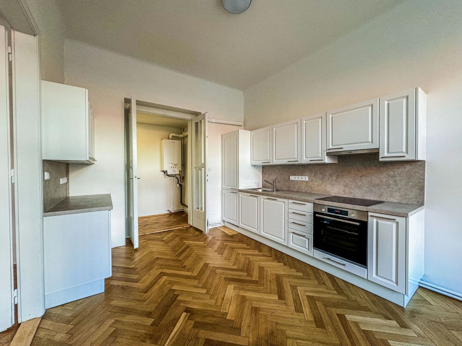 Prodej bytu 3+kk 80 m², Růžová, Praha, Praha Prodej bytu 3+kk 80 m², Růžová, Praha, Praha