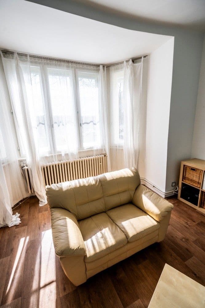 Pronájem bytu 3+1 103 m², Lotyšská, Praha, Praha Pronájem bytu 3+1 103 m², Lotyšská, Praha, Praha