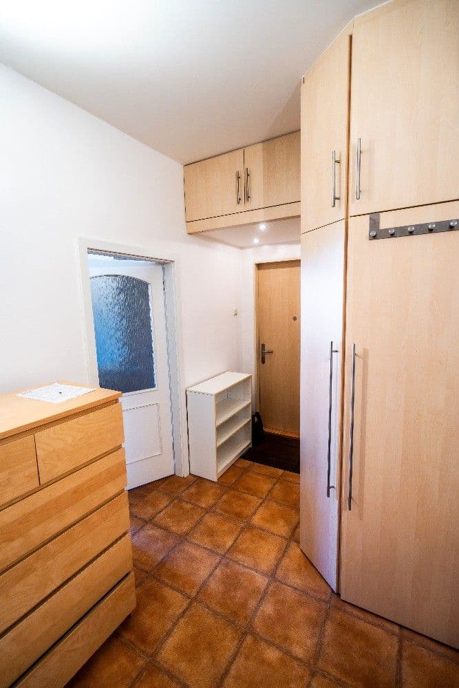 Pronájem bytu 3+1 103 m², Lotyšská, Praha, Praha Pronájem bytu 3+1 103 m², Lotyšská, Praha, Praha