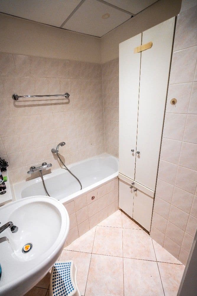 Pronájem bytu 3+1 103 m², Lotyšská, Praha, Praha Pronájem bytu 3+1 103 m², Lotyšská, Praha, Praha