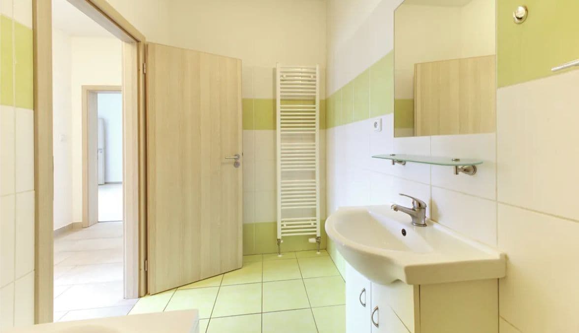 Pronájem bytu 1+1 56 m², Tovární, Plzeň, Plzeňský kraj Pronájem bytu 1+1 56 m², Tovární, Plzeň, Plzeňský kraj